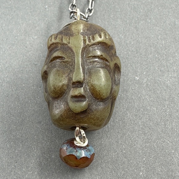 Stone Buddha Pendant Necklace with adjustable silver chain - Picture 4 of 4